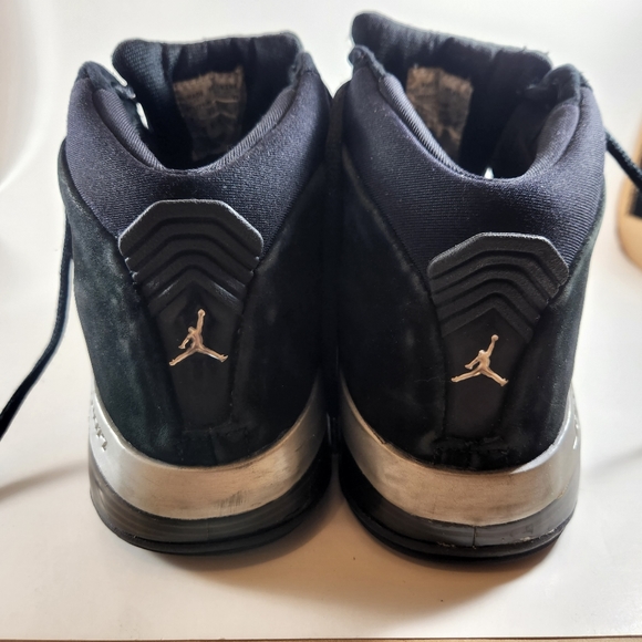 Nike 2008 Men's 9.5 US Black Silver Countdown Air Jordan 17 - Picture 3 of 9